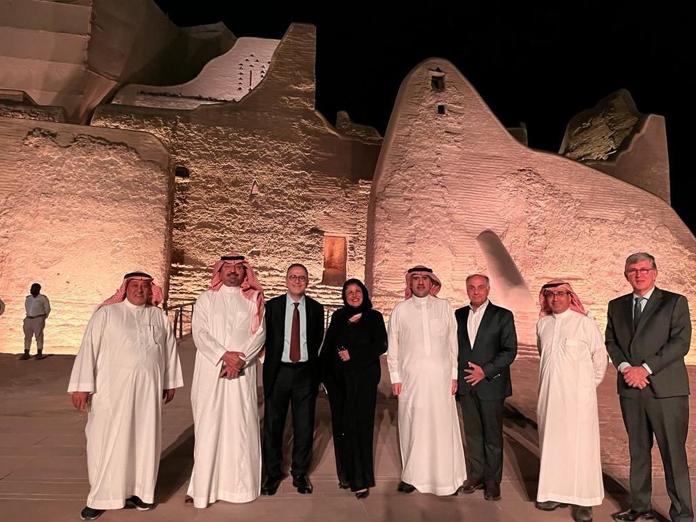 Had an inspiring visit &amp; MOU signing with HRH Prince Sultan Bin Salman, Founder &amp; President of <a href="/ATURATH/">مؤسسة التراث غير الربحية</a> &amp; a great champion of #HeritagePreservation in #KSA. We visited #At_Turaif world heritage site in #Diriyah with his impressive team of academics &amp; specialists. <a href="/AUC/">AUC</a>