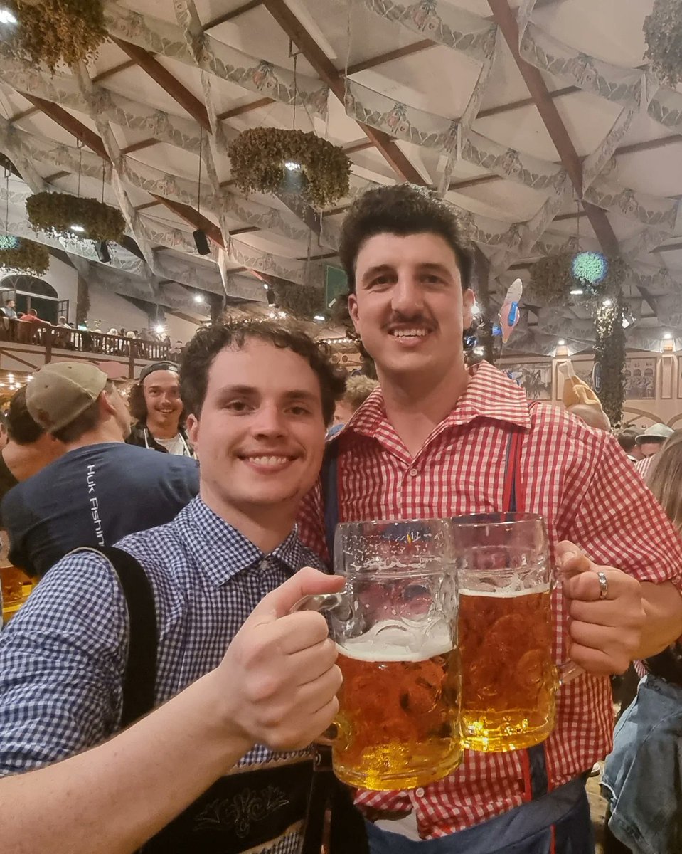 Doee48's tweet image. Been over in Euro chasing dreams of late