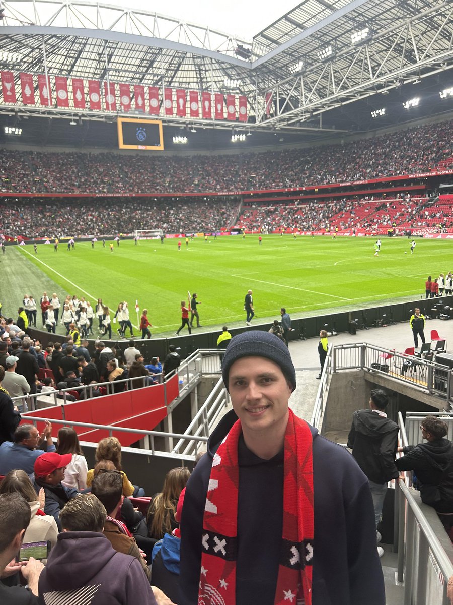 Doee48's tweet image. Been over in Euro chasing dreams of late