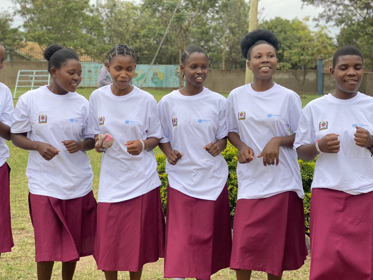 MarkB_Schreiner's tweet photo. Let us be the change-makers, the advocates, and the leaders who bring about a future ..

..where every girl &amp; woman can live to her fullest potential with full autonomy over her body and choices. #ICFGM2023

#EndFGMGeneration
@UNFPA_ESARO https://t.co/qIWEvxOODU
