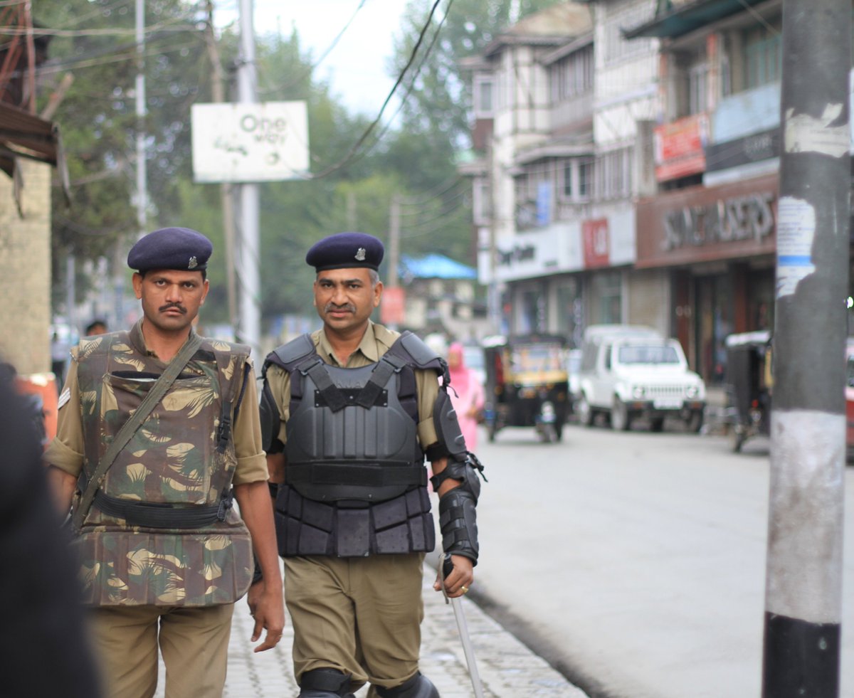 #IPCSCommentary | #RedAffairs | The Permanence of Chaos in #Kashmir Dr. Bibhu Prasad Routray (@BibhuRoutray) writes on the potential of periodic #terrorist disruptions to narratives of peace in the region. Read: ipcs.org/comm_select.ph…