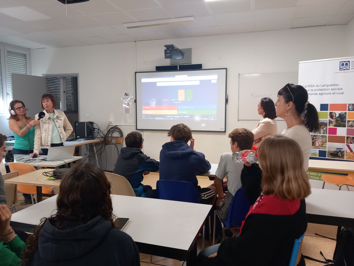 msa_languedoc's tweet photo. Les violences et le harcèlement en milieu scolaire en direct de l'institut Marie Sagnier de Clermont l'Hérault. Sensibilisation animée par N.Delille Languedoc accompagnement. Une action menée par les élus de la #msalanguedoc initiée par @GloriaCabanel et @JohannaPiton https://t.co/pwJqE4JfYW
