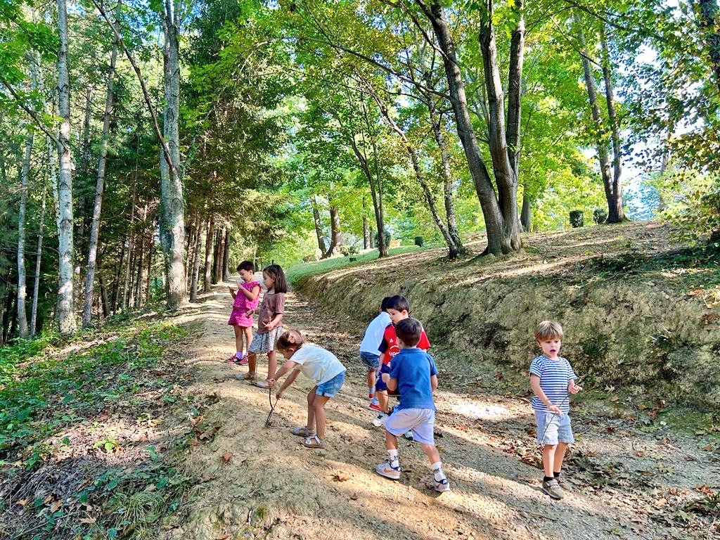 beasaingosalle's tweet photo. Udazkenean gaudela aprobetxatuz,🍂🍁 naturak eskaintzen digunarekin jolasean ibili gara...🌿🌲
#jolasLibrea #natura https://t.co/0bIBbkTdLQ