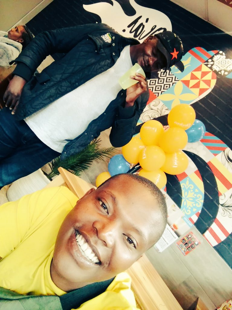 hlowneee's tweet photo. Whats A Vaction without @PedrosChicken
#Pedroschicken
#MTN8FINAL
#jubjub
#nicelifeproblems https://t.co/ySdR1et2ez
