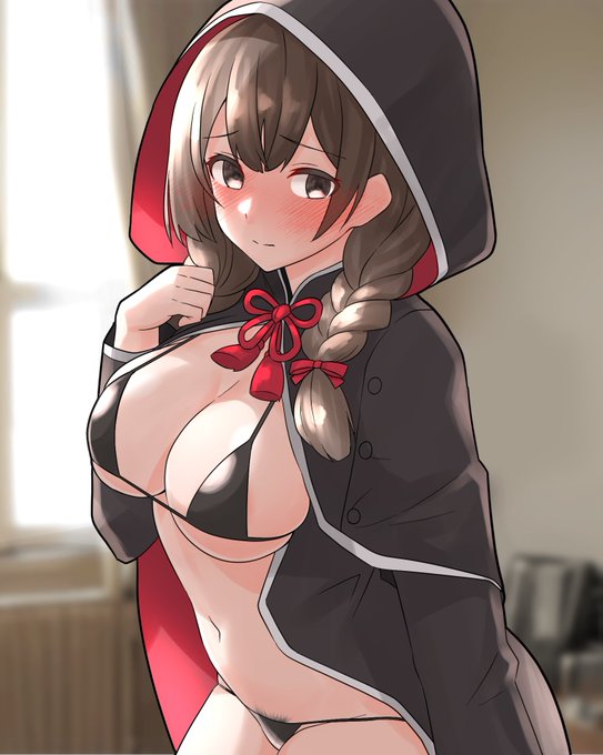 神州丸にはフードはそのままにえっちな格好して欲しい… 