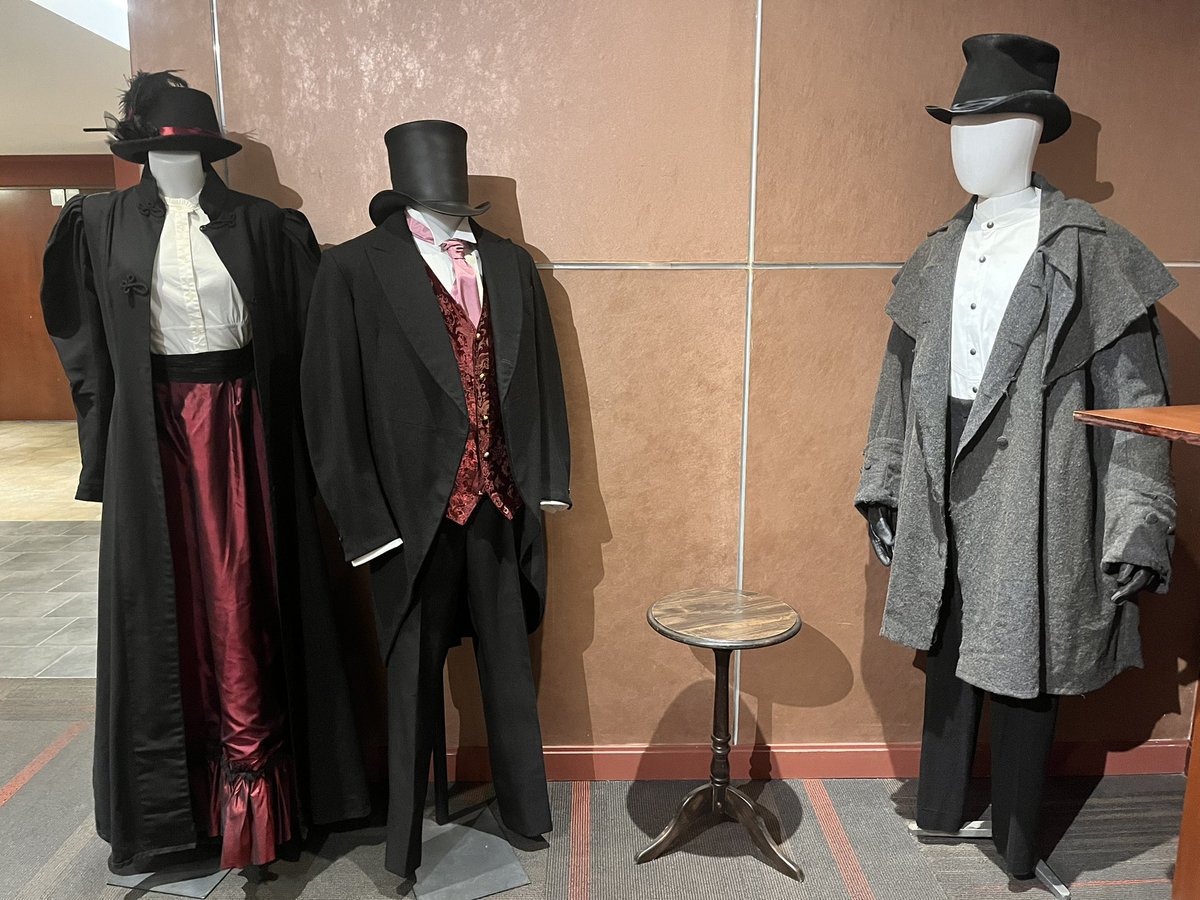 irenetmedia's tweet photo. Imagine if we still wear this up to this day? 🤔
@Vertigotheatre started the season with THE STRANGE CASE OF DR. JECKYLL AND MR. HYDE. I recommend it! ⭐️⭐️⭐️⭐️⭐️ https://t.co/D1PhB6oBc0