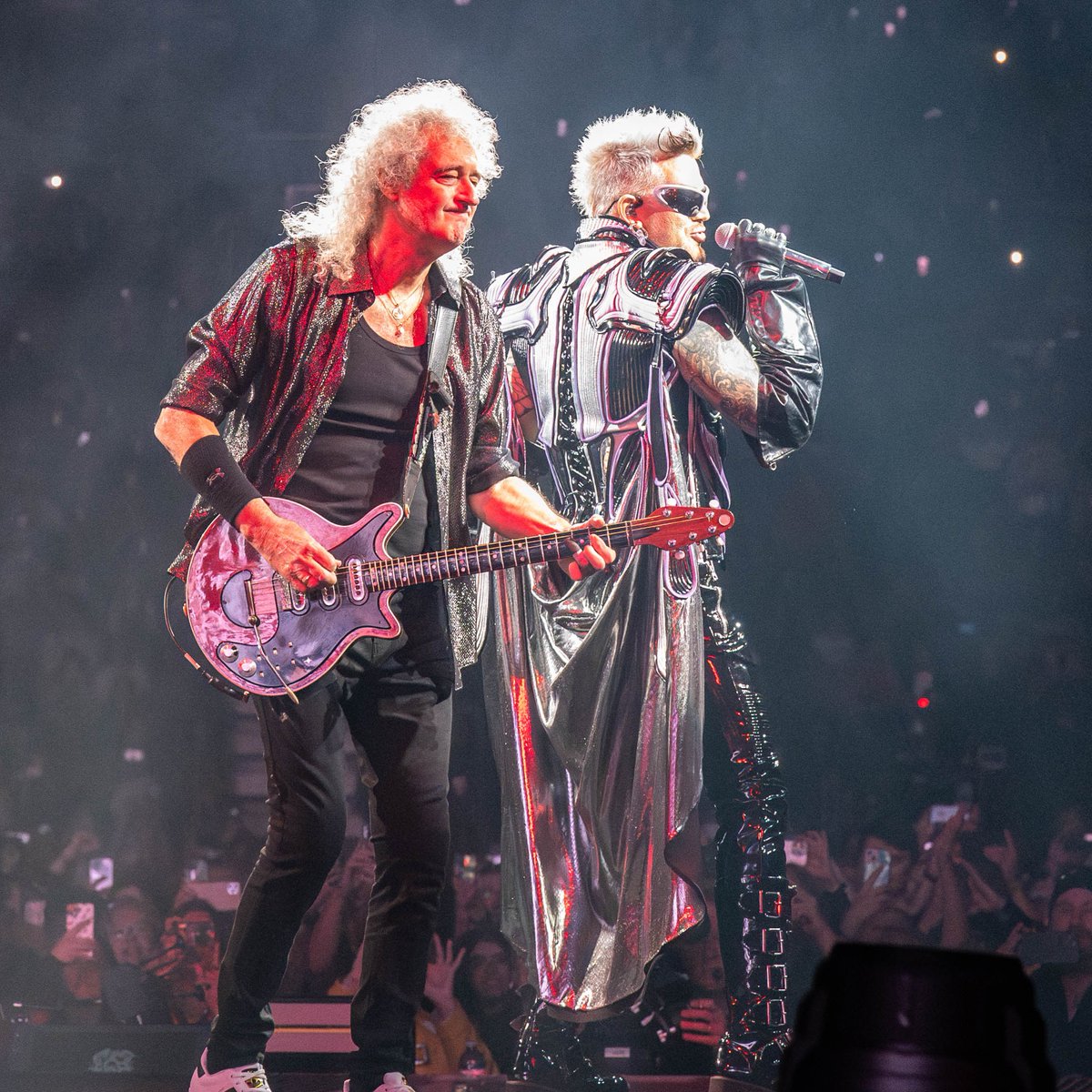 ScotiabankArena's tweet photo. Tonight with @QueenWillRock + @adamlambert 👑

📸 Tom Pandi https://t.co/PWhLvzsmwM