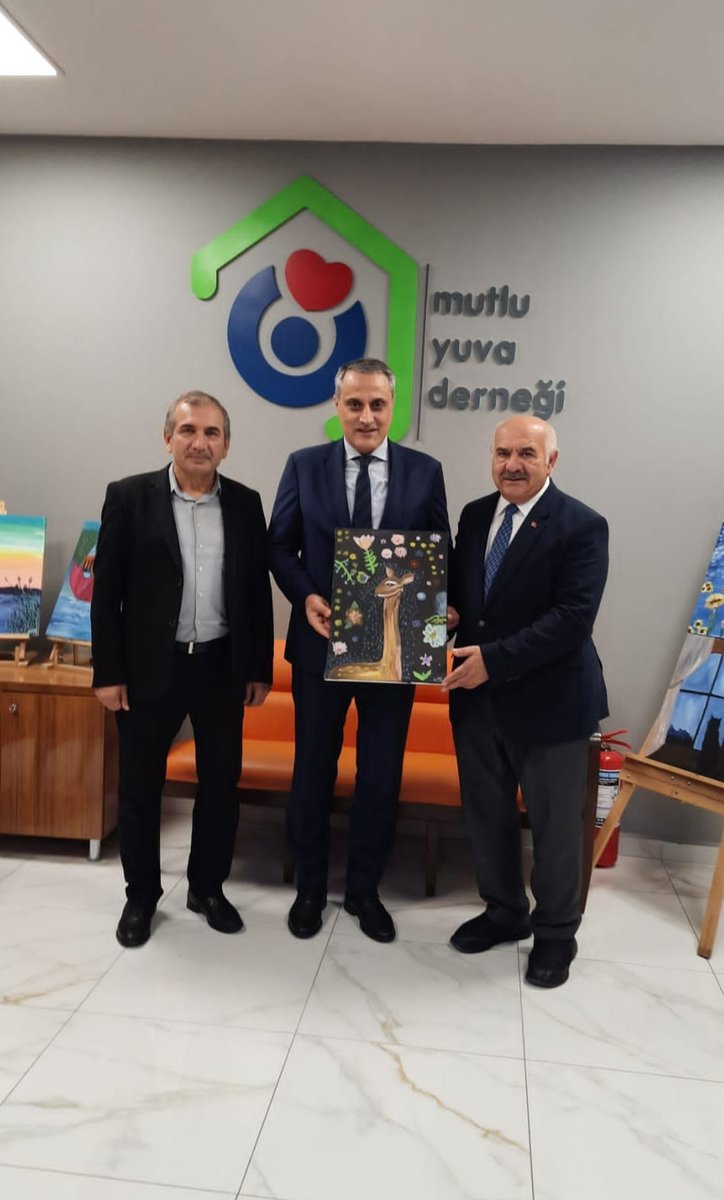 İl Müdürümüz Sn. Bayram Ali Çakıroğlu Mutlu Yuva Derneği Yönetim Kurulu Başkanı Prof. Dr. Muzaffer Gülyurt ve Dernek Yönetimini ziyaret ederek, Dernek faaliyetlerine dair bilgi alışverişinde bulundu.
<a href="/icisleriSTi/">Sivil Toplumla İlişkiler Genel Müdürlüğü</a> 
<a href="/mutluy/">mutlu</a>