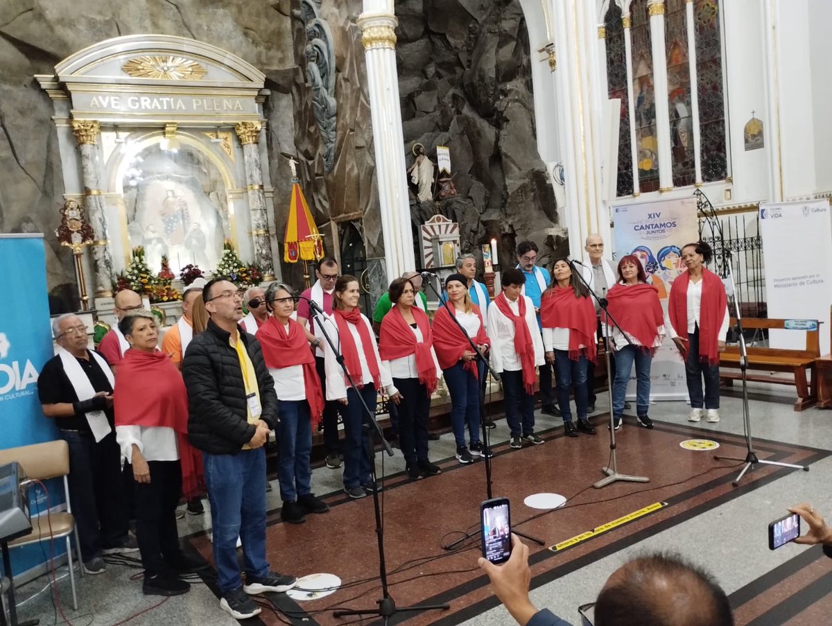 CordisNova's tweet photo. Desde el santuario de las lajas en Nariño.
Coral Nova Cordis , presente‼️ https://t.co/Mgg9Y5PHTr