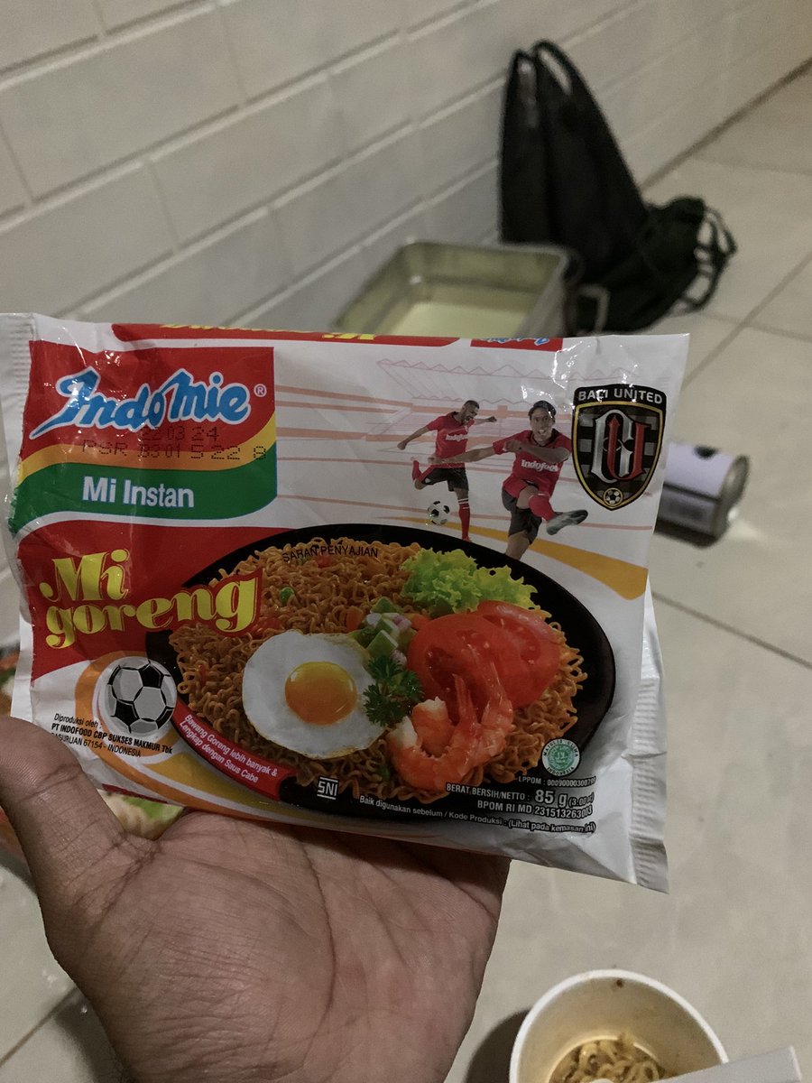 dewa_xp's tweet photo. @txtdrbekasi Indomie versi Bali United https://t.co/YKrn7geY7A