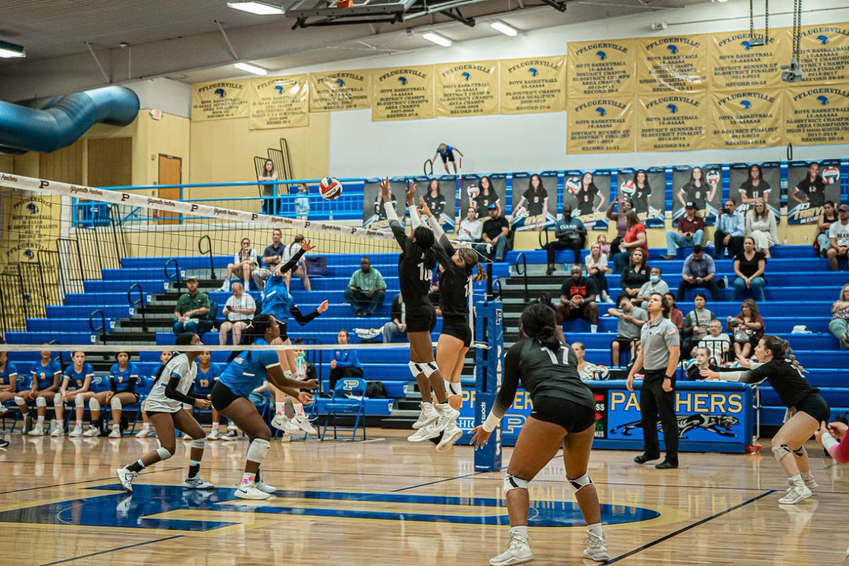 PerriLowe_VB's tweet photo. Bastrop vs Pflugerville 3-1 Win #10 https://t.co/nPDcAgpsYa