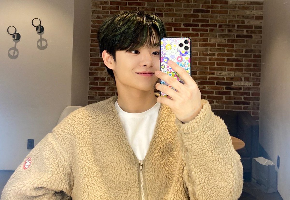 지훈피드 tweet media