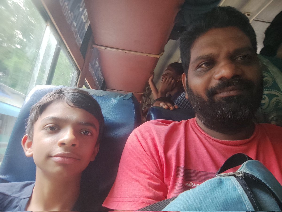 SitharthVisvas's tweet photo. Crowded atmosphere https://t.co/ca9ra4EuX1