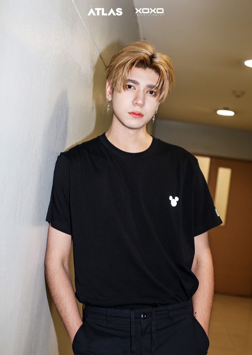 ATLASofficialTH's tweet photo. #ErwinATLAS
#UNIQLOCentralWorldwithATLAS
#ATLASth #ATLAS_th
#UniqloCentralWorld #CelebratingWorldClassYourTimeIsNow #UniqloThailand https://t.co/VEuRmAd9AQ