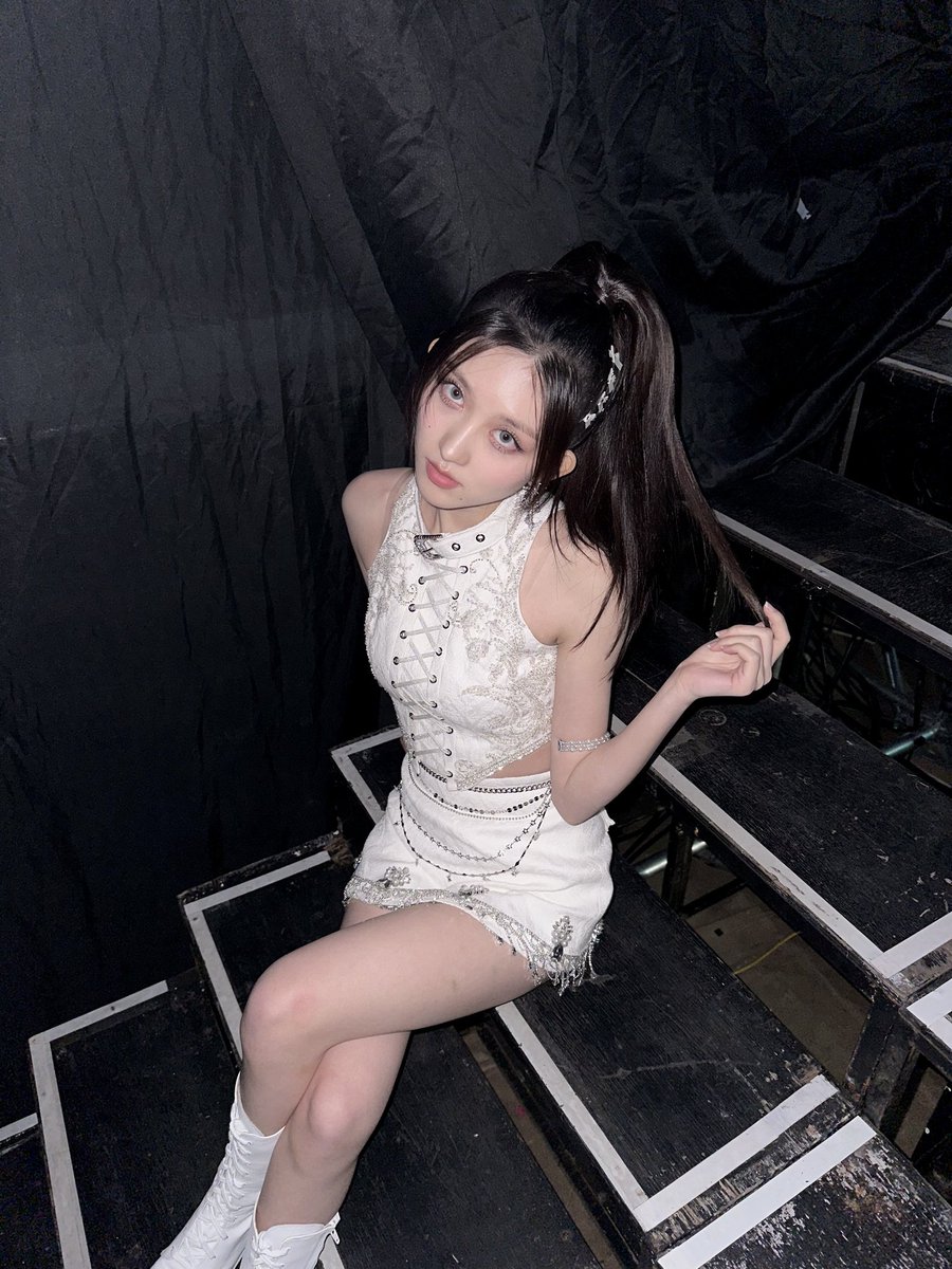 IVE_twt's tweet photo. SHOW WHAT I HAVE

#IVE #아이브 #GAEUL #가을
#1stEP #IVEMINE
#Eitherway #OfftheRecord #Baddie
#SHOW_WHAT_I_HAVE https://t.co/kJPw03QLIY