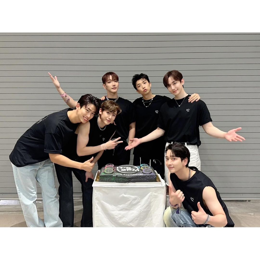 Kkorepo's tweet photo. 「#2PM」、15周年記念コンサートの東京公演後に感激のメッセージ…「素敵な思い出ありがとう」（動画あり） 
https://t.co/l4TGr2l7ui https://t.co/b1RAVhn9wZ