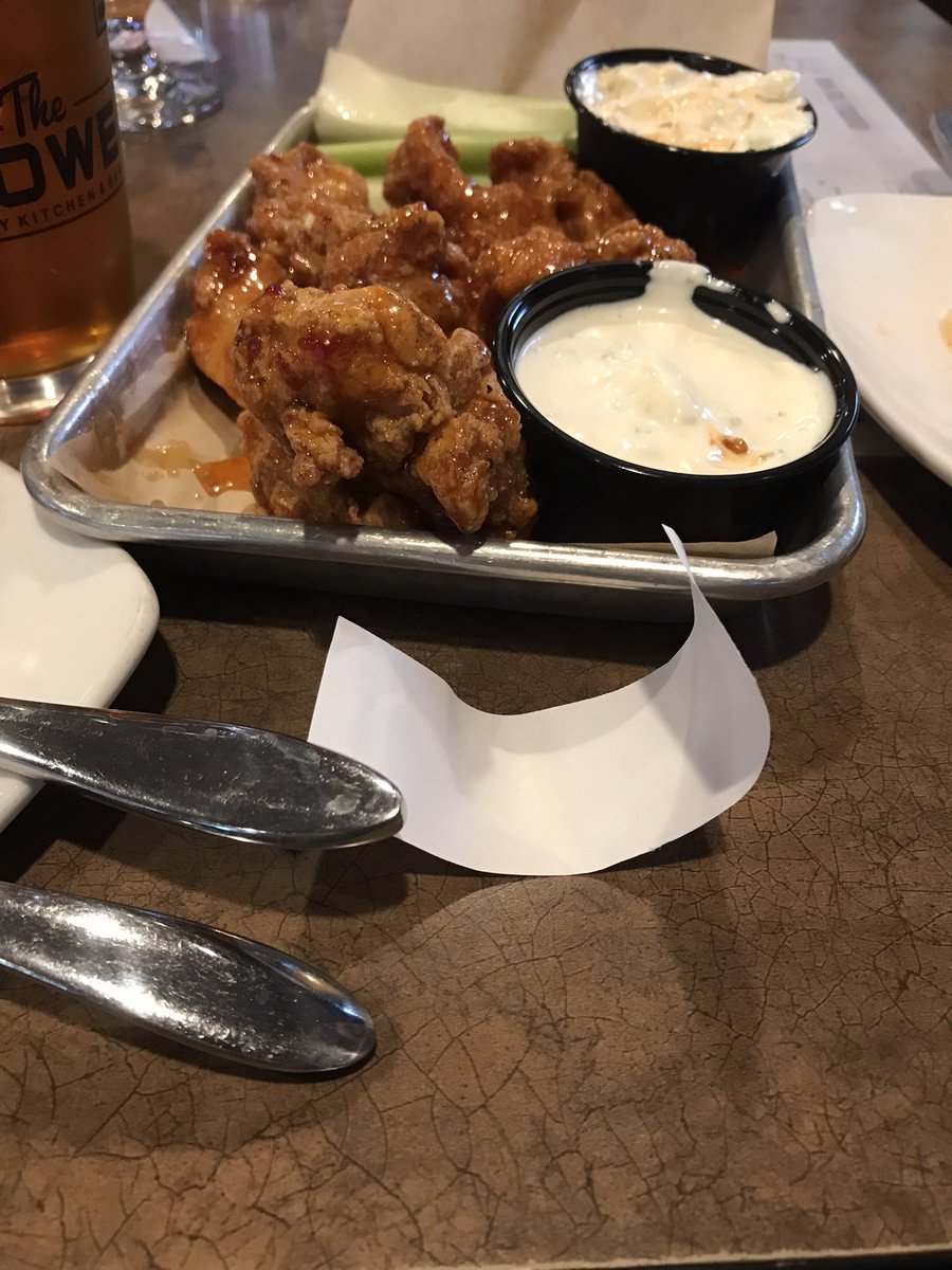 baldyeuph99's tweet photo. Tell me how this is keto. I don’t get it. https://t.co/6Ezn0aGtO5