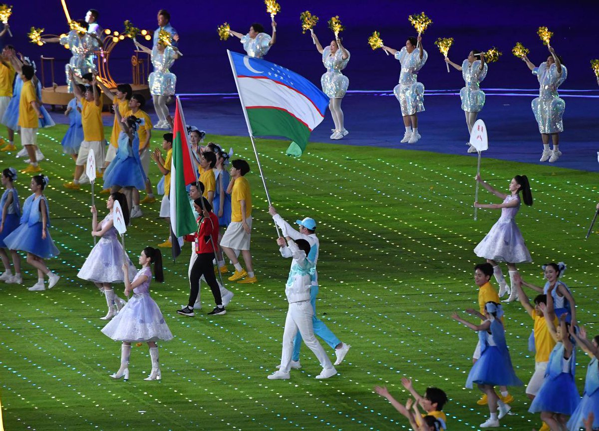 FM_Saidov's tweet photo. On behalf of @uzbekmfa, we extend our most sincere congratulations to all the #Uzbekistan team members who made a brilliant performance during the 19th Asian Games in Hangzhou, China. You have updated our own record and we are very proud of you. Thank you! Wish you even higher achievements!
***
Xitoyning Xanchjou shahrida boʻlib oʻtgan XIX Osiyo oʻyinlarida yuqori natija koʻrsatgan barcha Oʻzbekiston jamoasi aʼzolarini Tashqi ishlar vazirligi nomidan samimiy tabriklaymiz. Siz rekordimizni yangiladingiz va biz siz bilan faxrlanamiz. Barchangizga rahmat! Sizga kelgusi musobaqalarda bundan ham yuqori yutuqlar tilaymiz!