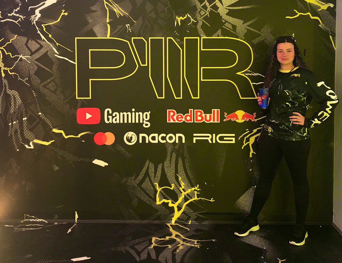 Misty 💙🌻 tweet media