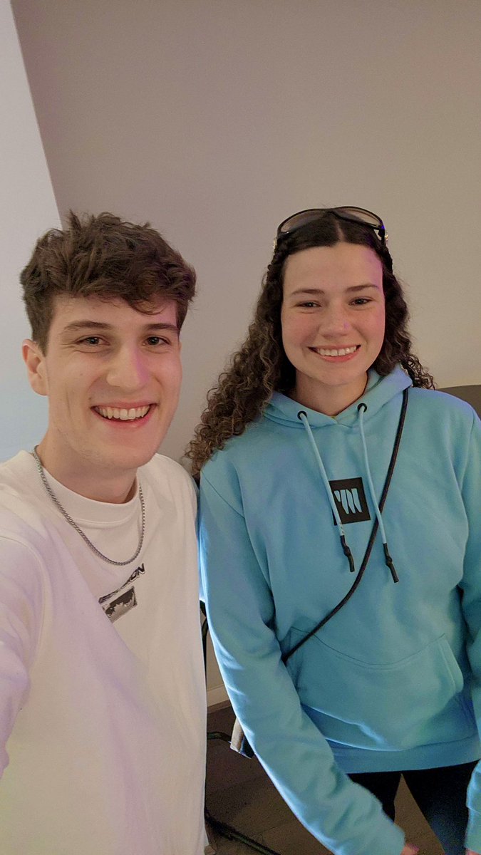 Misty 💙🌻 tweet media