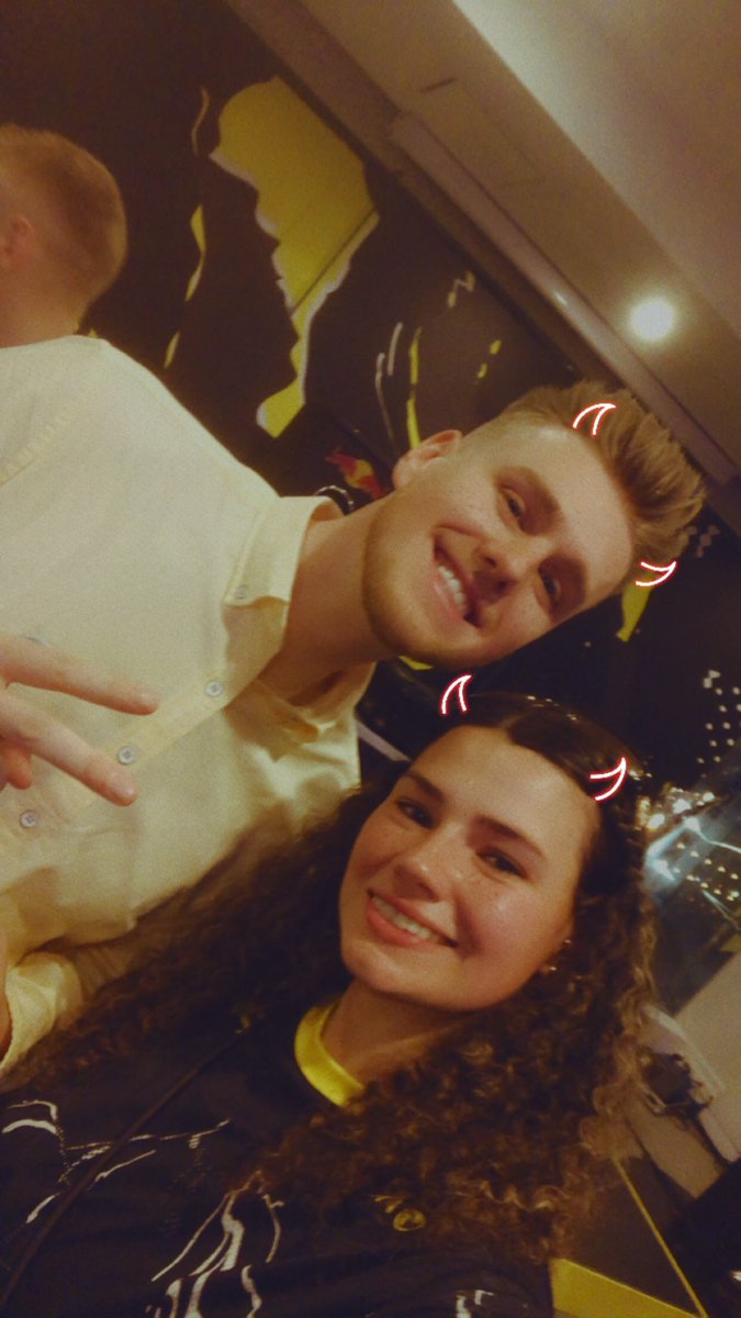 Misty 💙🌻 tweet media