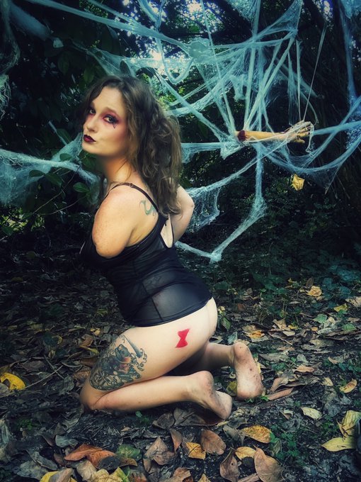 NEW SET (106 pics &amp; 3.5 min vid 😈) MESSAGE ME TO MAKE IT YOURS https://t.co/2jGNiU21XQ<a href="/tag/ginger"class="tags"><span>#ginger</span></a><a href="/tag/assworship"class="tags"><span>#assworship</span></a><a href="/tag/amputee"class="tags"><span>#amputee</span></a><a href="/tag/paypiggieswanted"class="tags"><span>#paypiggieswanted</span></a>