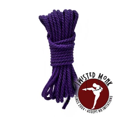 mshowsoff's tweet photo. Eeeeek my new rope arrived its so pretty! 4x 30ft and some 15/10ft lengths too. Looking forward to doing some more complicated ties soon. https://t.co/ibT7HrAEqI