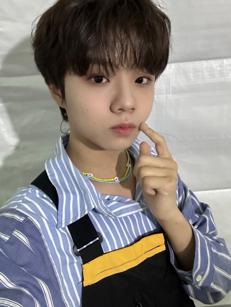 thewind_twt's tweet photo. [#안찬원] 거북이 항상 응원해주셔서 감사합니다!!!
날씨가 추우니까 따뜻하게 입으세요!!!
오늘 하루도 화이팅!!🐢 https://t.co/HBfmBKsefQ