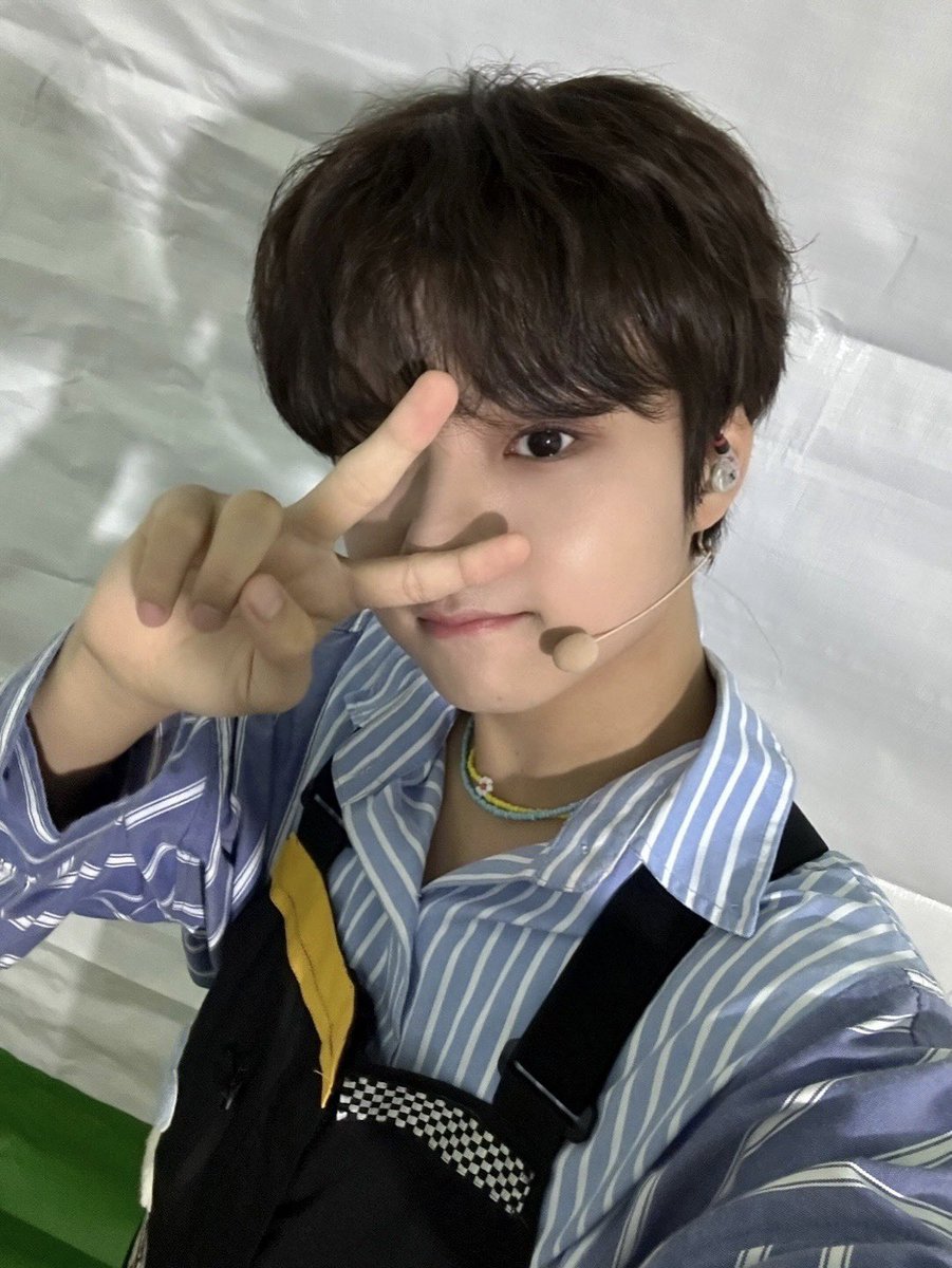 thewind_twt's tweet photo. [#안찬원] 거북이 항상 응원해주셔서 감사합니다!!!
날씨가 추우니까 따뜻하게 입으세요!!!
오늘 하루도 화이팅!!🐢 https://t.co/HBfmBKsefQ