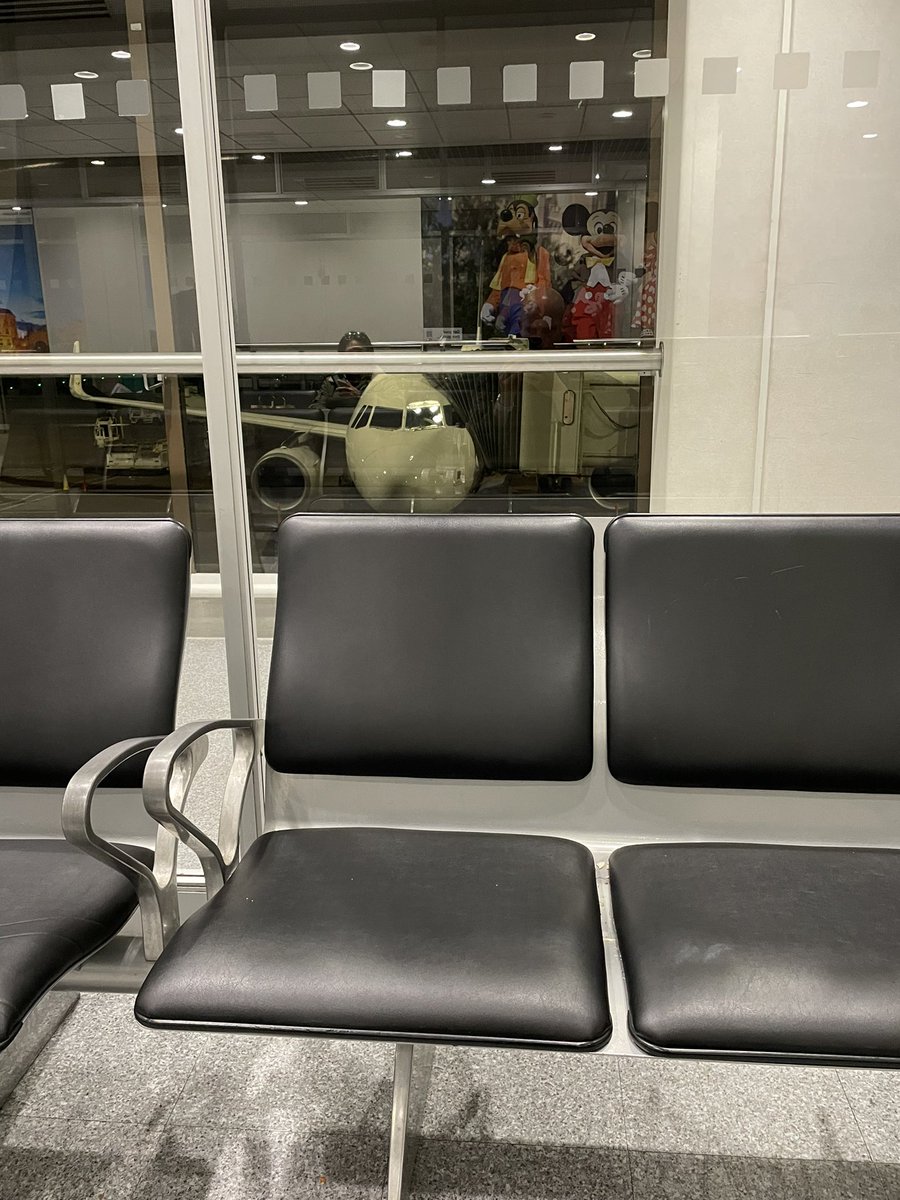 bladeclubber's tweet photo. Early one this morning. Let’s go to Munich! #amflying https://t.co/HxOdWHqBhx