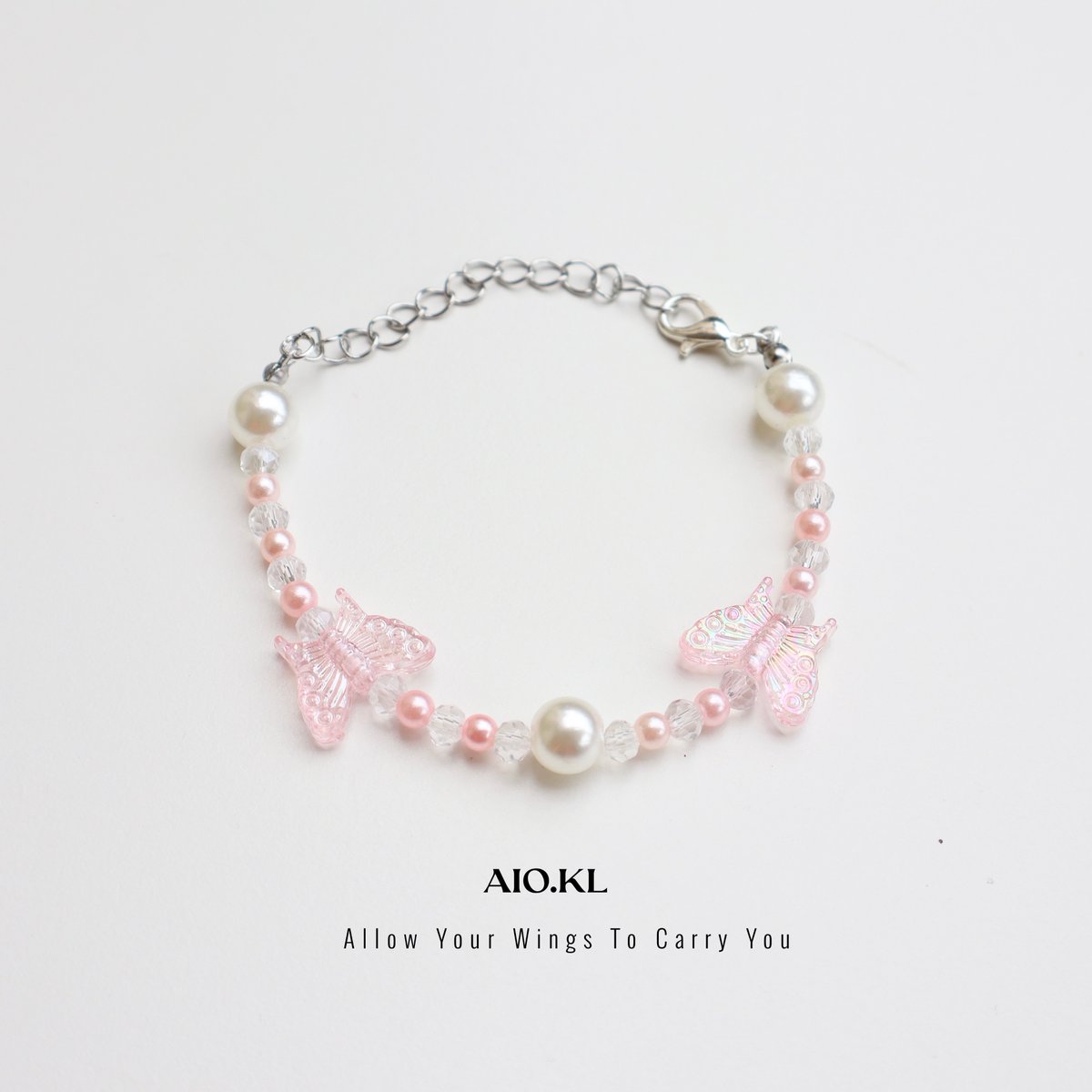 aio_kl's tweet photo. Iris Butterfly Bracelet butterfly 🦋 

Link : https://t.co/QNwojWwi1p https://t.co/9OnAyRQRmM