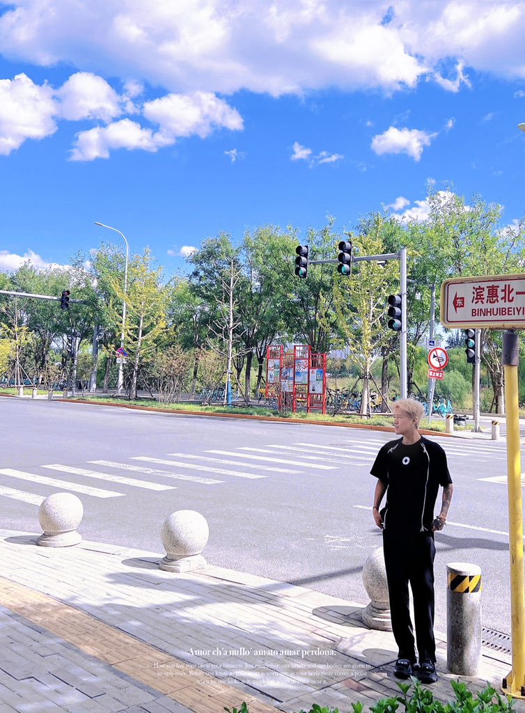 1chechengjun's tweet photo. 阳光这么好，何必自寻烦恼 https://t.co/Eqa5r2Z0iq