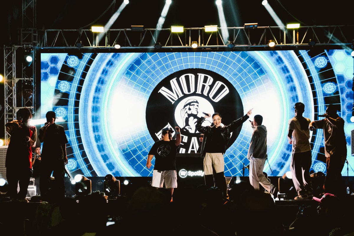 TheLookoutph's tweet photo. Mindanao-raised hip-hop collective Morobeatsis making its mark on the global music stage with its latest Spotify Single, โKendengโ.
READ: https://t.co/rmy1UWv4rs
#Morobeats #Kendeng #Spotify https://t.co/jrKAyPmtyq