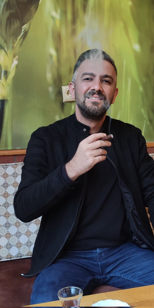 Günaydın haftanın ilk gününden herkese hayırlı bereketi bol kazançlar bugün panik satışları olacaktır muhtemelen biz yeni fırsatlar doğana kadar nakit pozisyonları ve elimizdeki malı koruyoruz herkese bol şanslar...💃🕺🤺

<a href="/Enisteinvest/">Enişte</a> @BORSAMY1 <a href="/EnginerPro/">pro/ engineer ❤️ 🇹🇷🤘🇹🇷 💛</a> <a href="/Akdereyatirim/">MEHMET AKDERE</a>