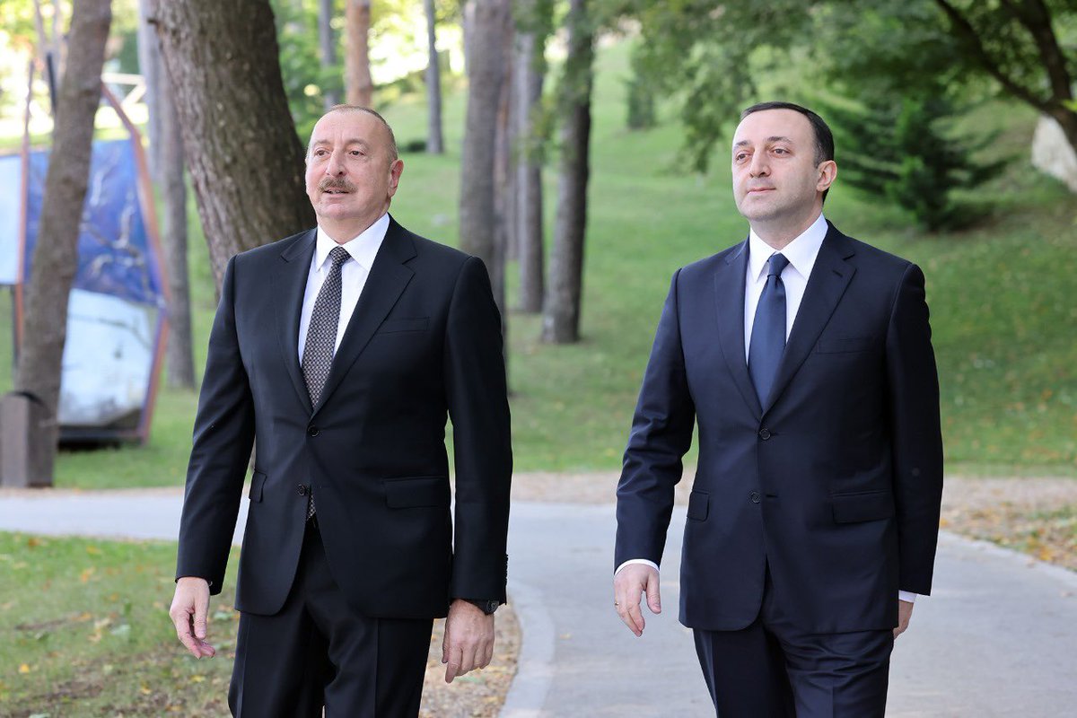 Irakli Garibashvili (@gharibashvilige) on Twitter photo Great meeting with <a href="/presidentaz/">Ilham Aliyev</a>. 🇬🇪&🇦🇿are focused on strengthening ties & fostering economic growth. We’re exploring joint opps in trade, energy, sustainable & infrastructure development to benefit our people. Reiterated 🇬🇪's support to lasting peace & stability in the region. Great meeting with <a href="/presidentaz/">Ilham Aliyev</a>. 🇬🇪&🇦🇿are focused on strengthening ties & fostering economic growth. We’re exploring joint opps in trade, energy, sustainable & infrastructure development to benefit our people. Reiterated 🇬🇪's support to lasting peace & stability in the region.