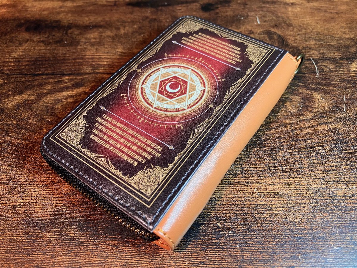 sora_leather's tweet photo. 【プレゼント企画】
やれる内にどんどんやります(●´ω｀●)

今回は、魔導書コインパスケースを抽選で1名様にプレゼントさせて頂きます!!

フォロー＆リポストで応募可能です✨

注意事項等は画像をご覧下さいませ。
応募期間は10/21(土)23:59までです。

たくさんのご応募お待ちしております・・！ https://t.co/KartekhYjC