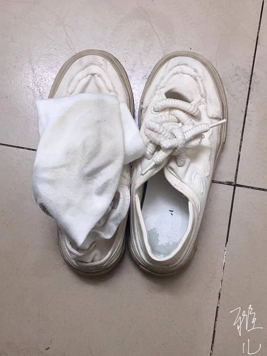 shiyaerya's tweet photo. 3000粉抽奖
名额3个抽袜子
参与方式 转推+关注
截止时间 10月16
#抽奖 #福利 https://t.co/sTEOdRY8K1