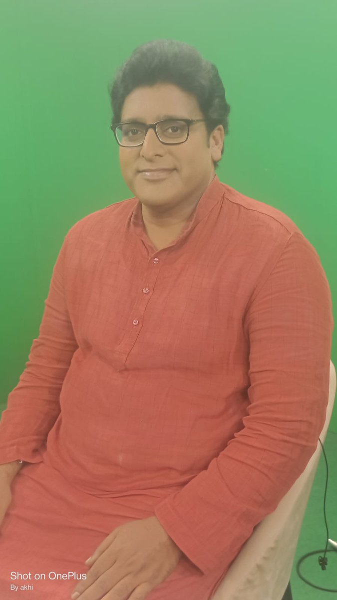 Pmctelugu's tweet image. నవంబర్ 11 వ తేదీ పత్రీజీ జన్మదినోత్సవం సందర్భంగా రికార్డింగ్  లైవ్ కార్యక్రమంలో అతిథిగా శివ గారు పాల్గొన్నారు!
#PatrijiJanmadinostavam #Shiva #PyramidMaster #AnchorSrikanth #patriji #meditation #BirthdayCelebration #spiritualevent #pyramidmeditation #brahmarshipatriji #PMCTelugu