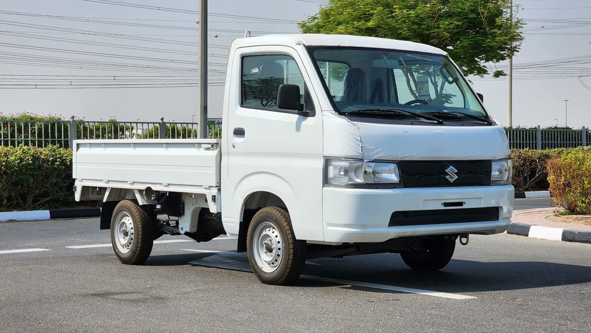 CarsAlwan's tweet photo. 🚚 Looking for a reliable workhorse? Check out the sleek and versatile 2023 Suzuki Carry (White) now up for grabs! 💪 With its powerful engine, spacious cargo space, &amp; stylish design, it's ready to tackle any job with ease. https://t.co/2MY6N0qR4P #SuzukiCarry #TruckForSale #uae https://t.co/HcxrjfZfBE