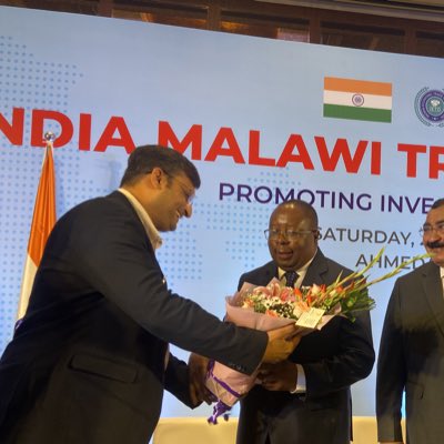 niravseth's tweet photo. #NewProfilePic https://t.co/LbSmg4QNHK