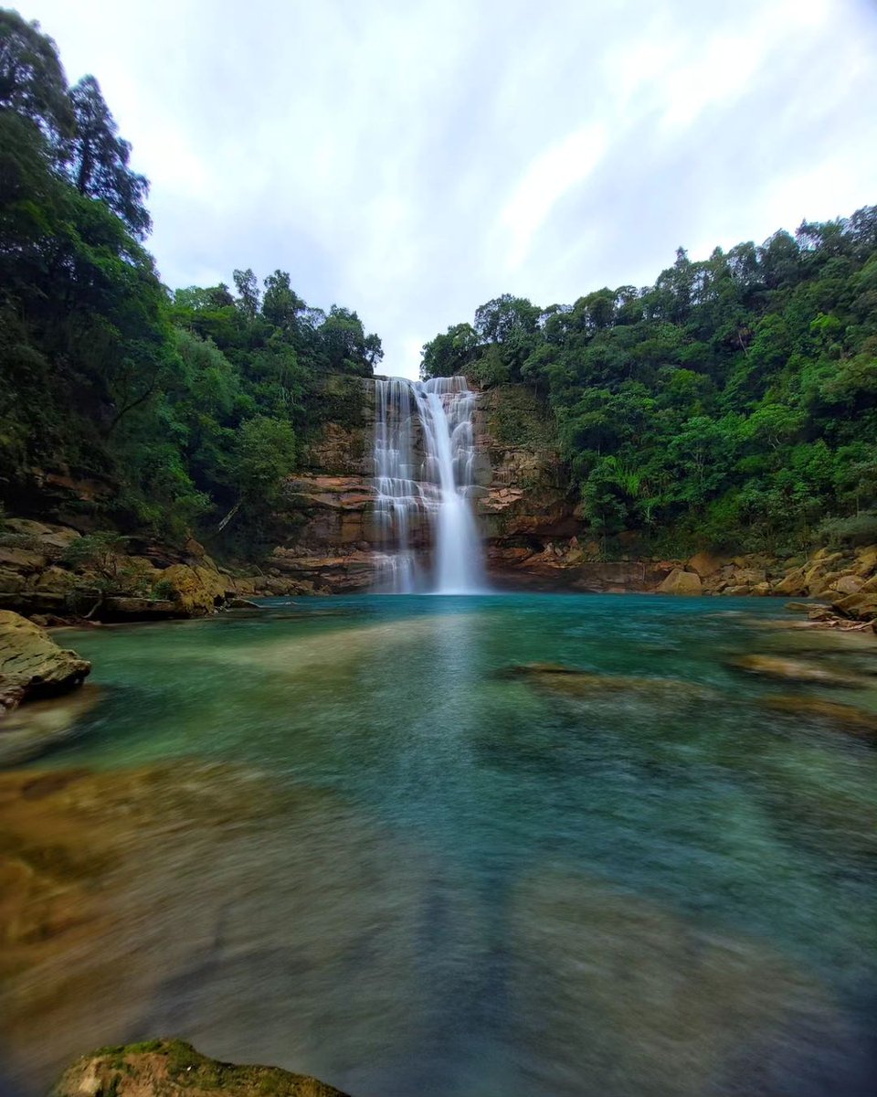 beingNEastindia's tweet photo. Meghalaya land of waterfalls 🌊💙💚

Follow/Retweet us for more! 
Image by: @from_meghalaya_with_love https://t.co/BVWT4gn8l6