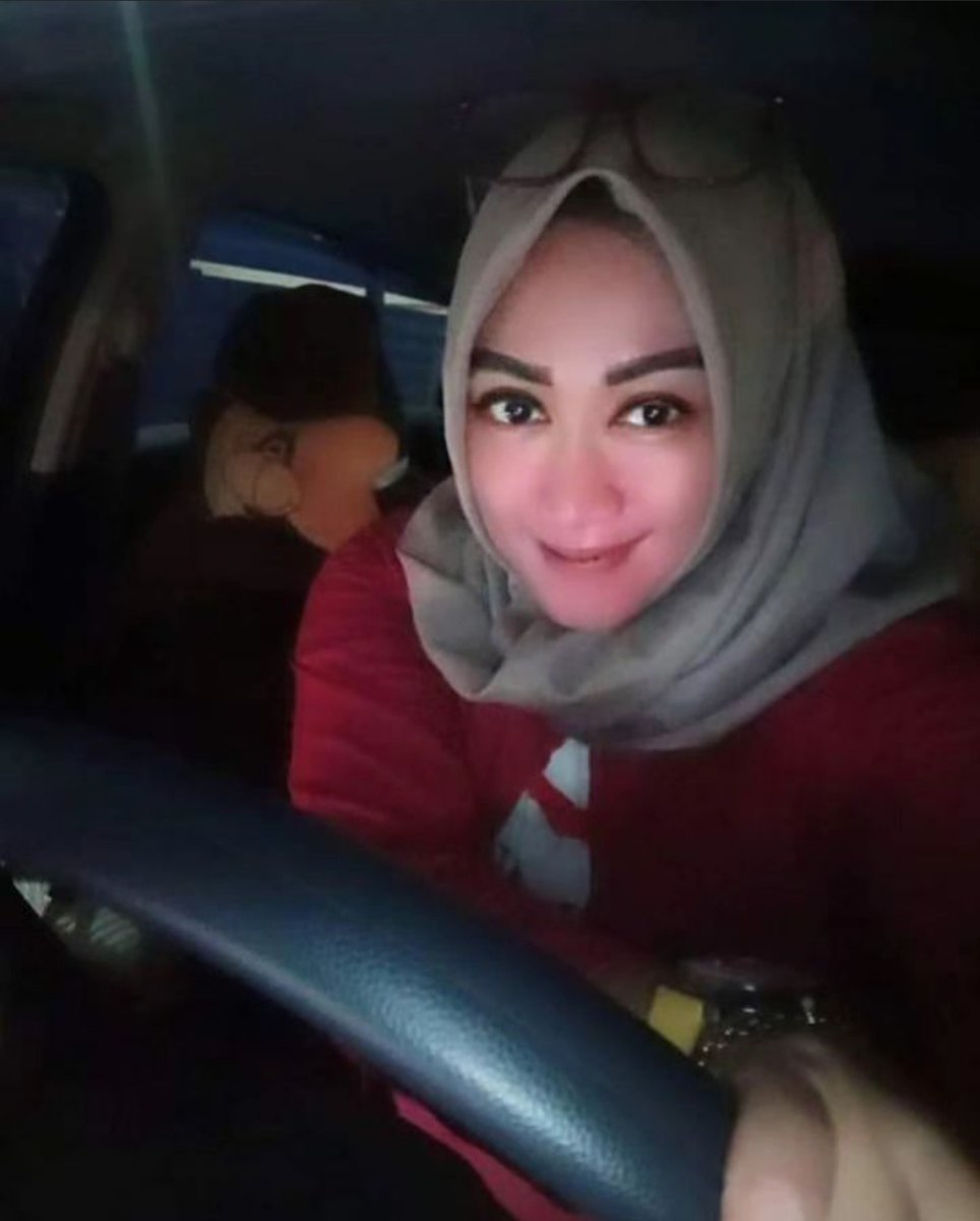 rinniadde's tweet photo. Single fighter kemana mana sendiri https://t.co/YD07pWerOR