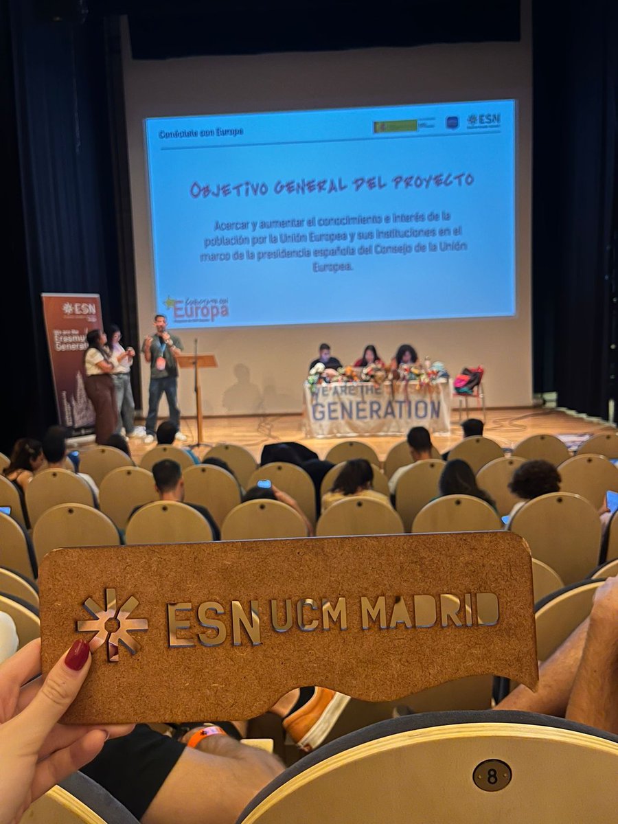 ESNUCM's tweet photo. 📆 Del 6-8 octubre  hemos participado en la I Plataforma Nacional de @ESNSpain organizada por @esn_burgos 
👉🏻 Burgos acogió 110 personas voluntarias, que asistieron desde más de 35 ciudades de España a este evento asambleario, que supone el pistoletazo de salida del nuevo curso https://t.co/BefABAwEmQ