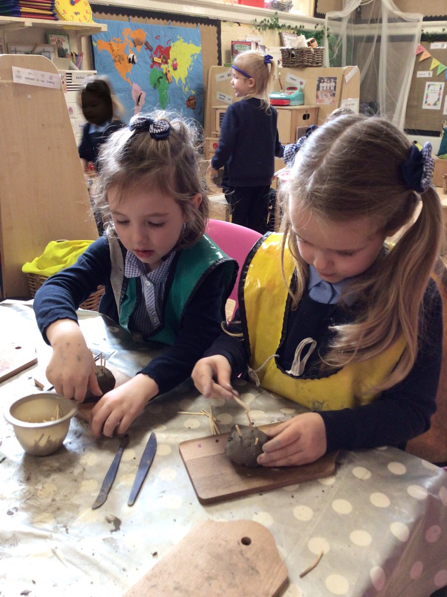 YRPinkClass's tweet image. Pink Class have had a fantastic start to the school year. They have been very busy and have settled in beautifully.