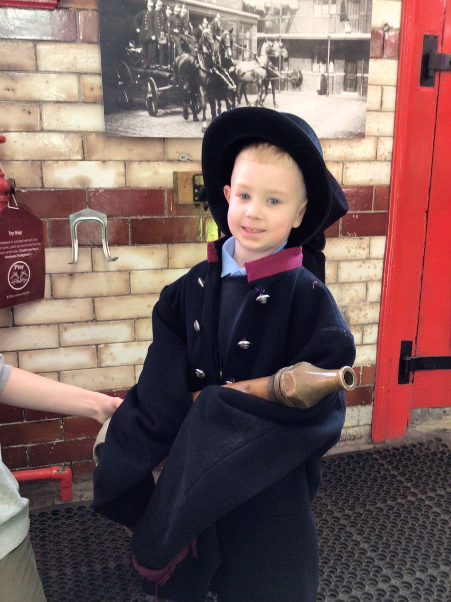 YRPinkClass's tweet image. What a brilliant day we had at the National Emergency Services Museum. The children participated in workshops linking to our ‘People Who Help Us’ learning. They absolutely loved exploring the museum.