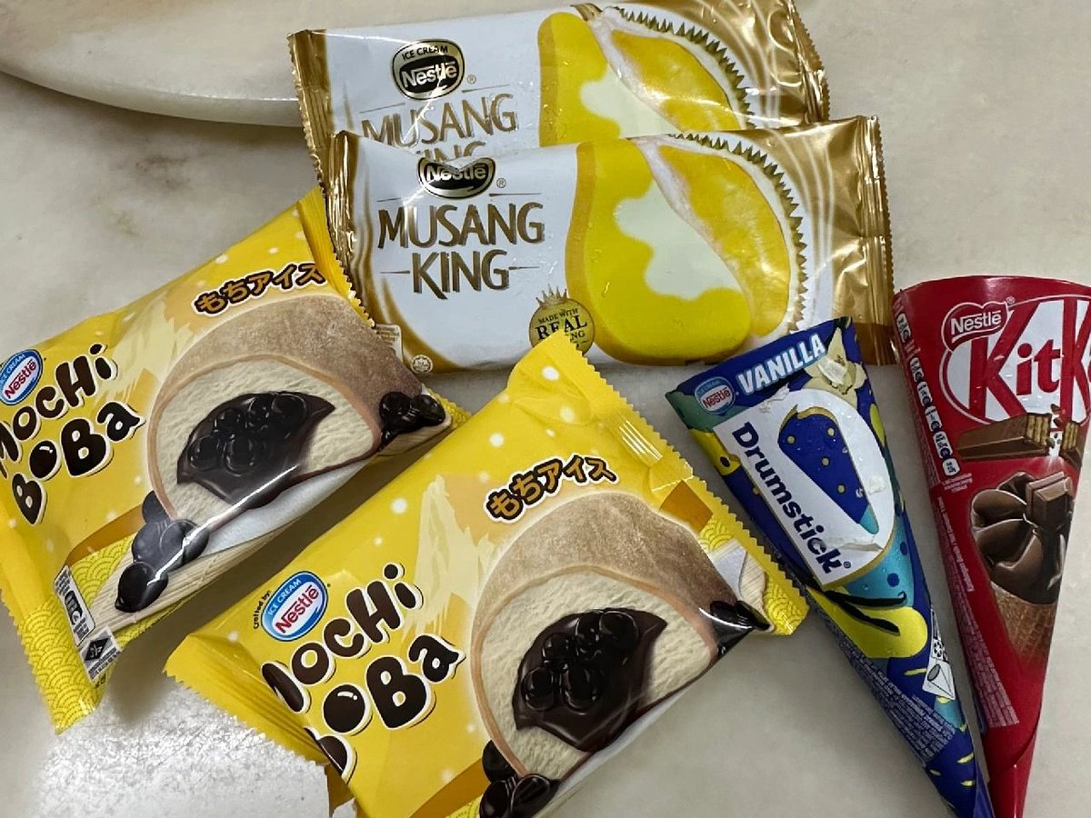 SantaiSini's tweet image. Cantik kan tumbler Family Mart x Nestle ni? Free je genk, just spend RM30 je dkt barang Nestle 

kredit x goondupresident 

#santaisini #familymart #nestle #tumbler #collab #nice #menarik