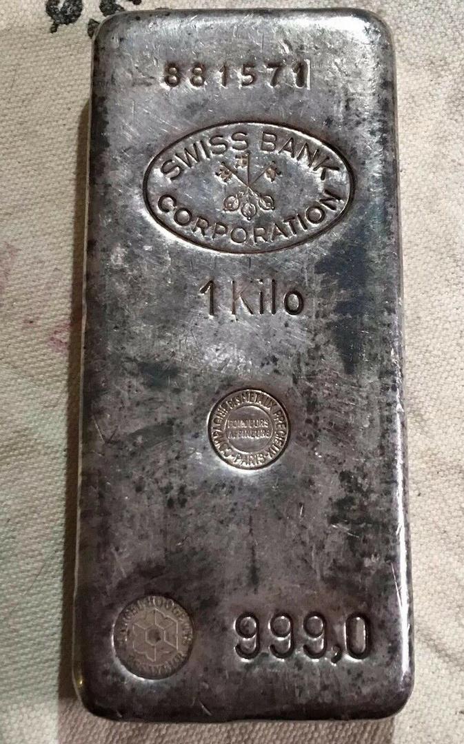 ZenNerdNitro's tweet image. Can't go wrong with Swiss bullion... #silver #vintagesilver #silber #plata #prata credit: worthpoint.com