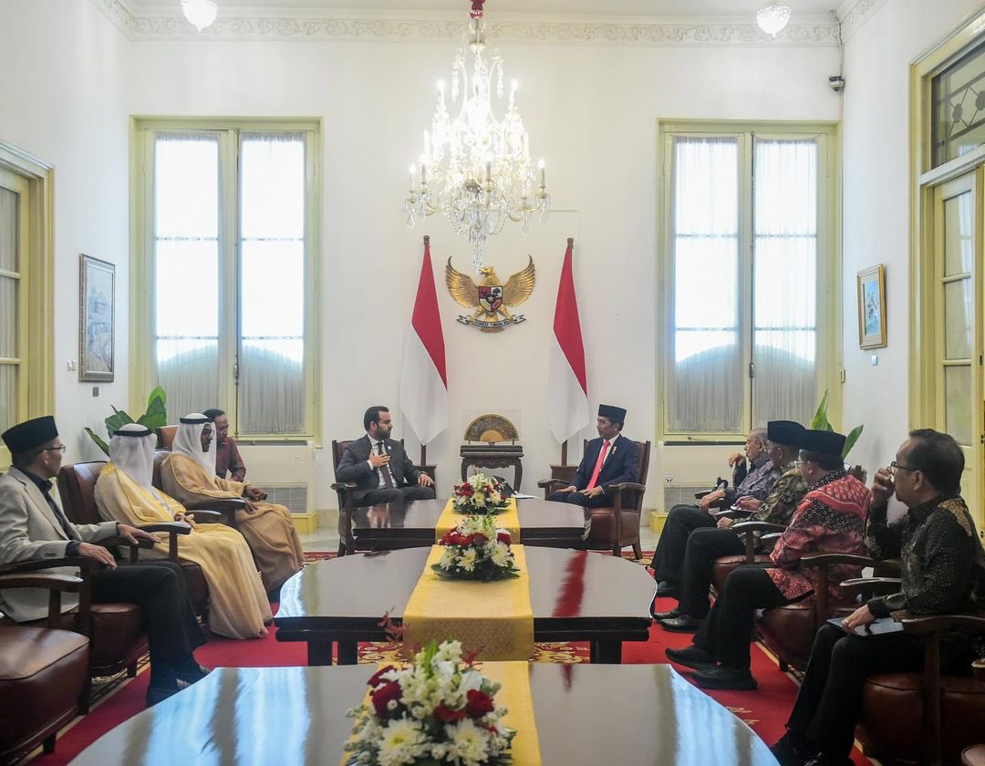 okezonenews's tweet photo. Repost dari Ketua Harian Nasional DPP Partai Perindo Dr. TGB H. Zainul Majdi:

https://t.co/MSCjd7EKZF https://t.co/JoucYWj1Jr