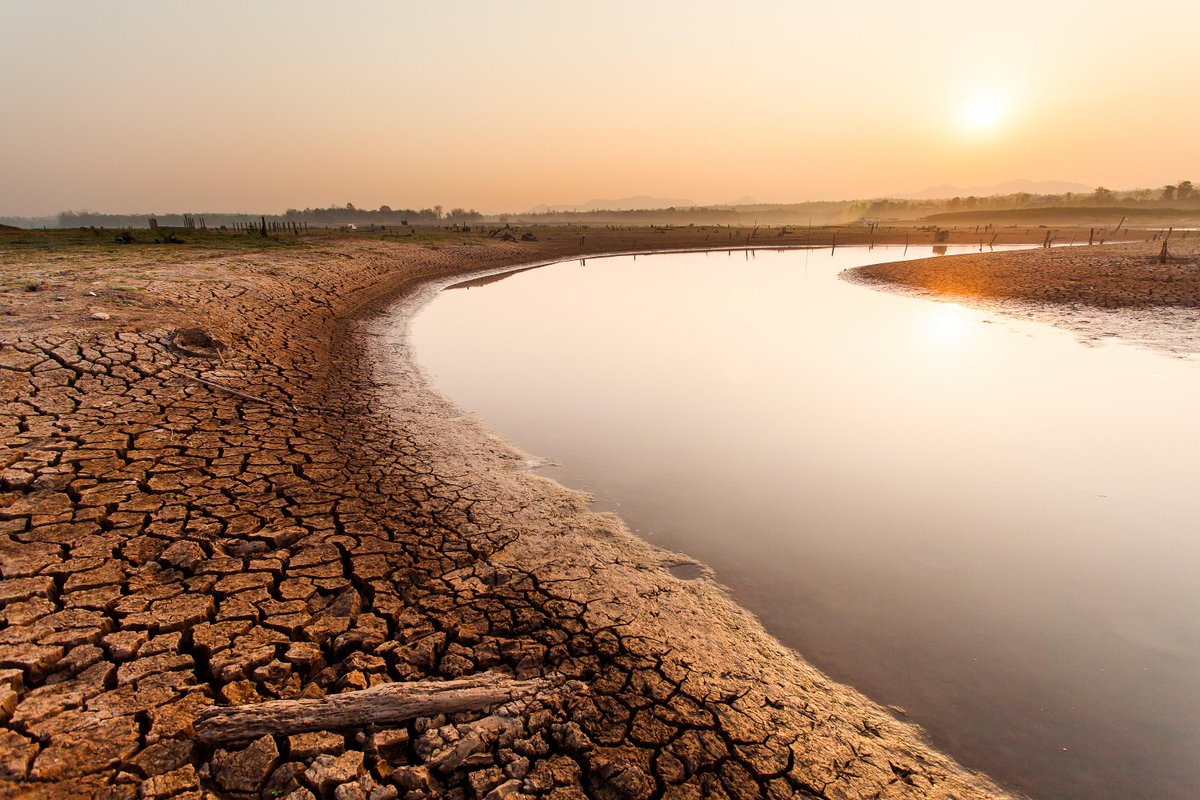 maudbbernard's tweet photo. USD 34.2 billion. That's how much droughts cost the world last year.  With #ClimateChange worsening water crises, even global energy production is threatened.

A #sustainable solution is at hand, as our experts explain. Read on to find out. https://t.co/cp4oU3Jfzo https://t.co/hgtZqjCx44