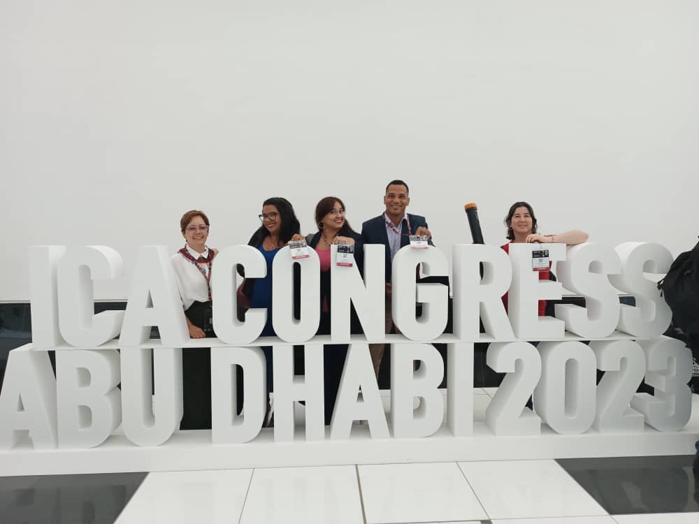 ALAArchivos's tweet photo. #Entérate la delegación latinoamericana ha comenzado a llegar a Abu Dhabi para ser parte del Congreso @ICArchiv Abu Dabi 2023. La ALA y la delegación de habla hispana participará de manera activa en el evento más importante de Archivos del año.

https://t.co/NiX6fHhPab https://t.co/TCfcIEH5S0